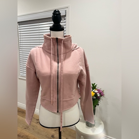 ALO Yoga Jackets & Blazers - PINK ALO JACKET SMALL